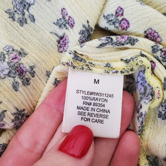 Ultra Flirt | Floral Crepe Sunny Yellow Tank Top - Picture 6 of 7